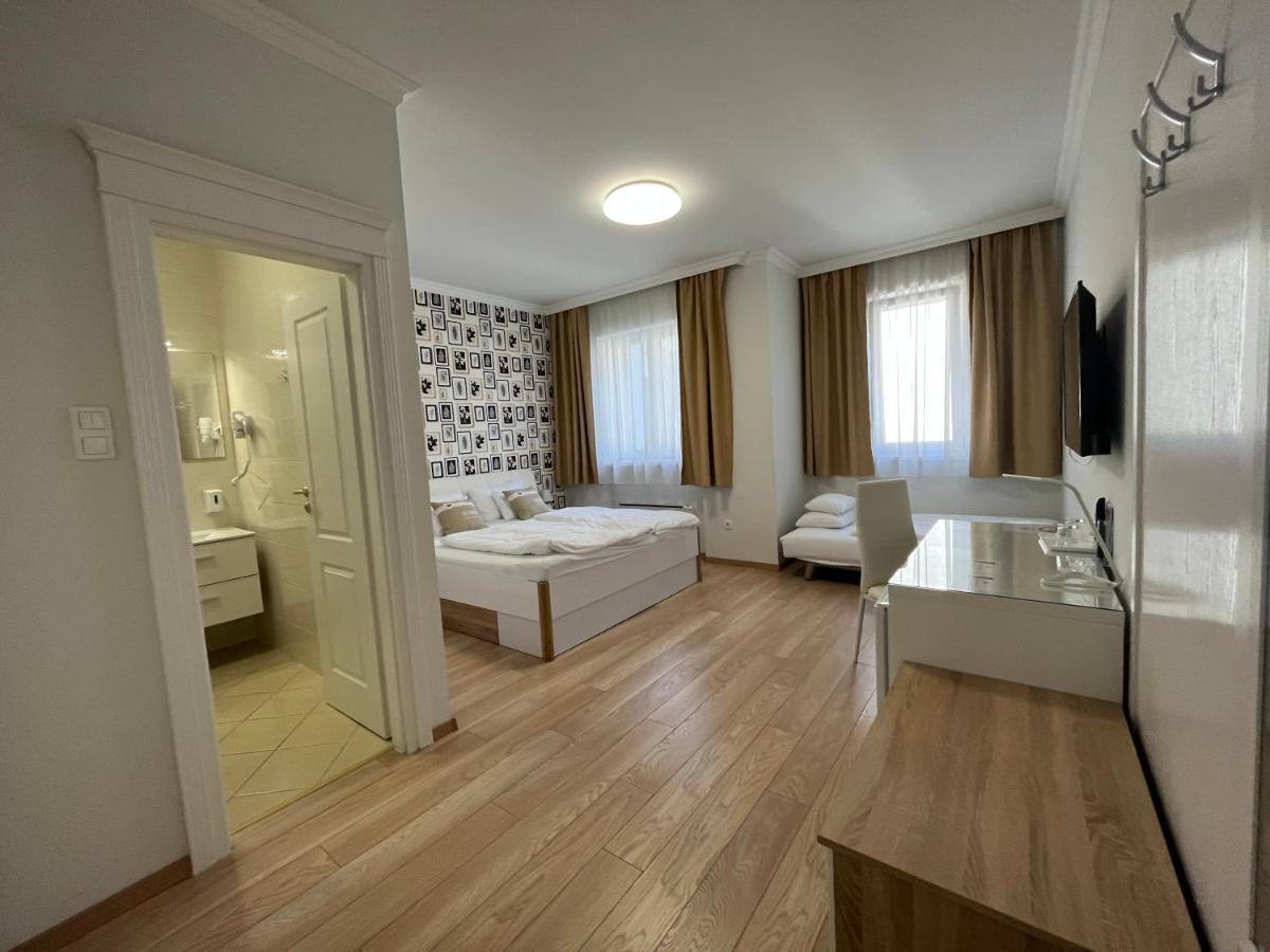 Camille Apartmanhouse Budapeste Exterior foto